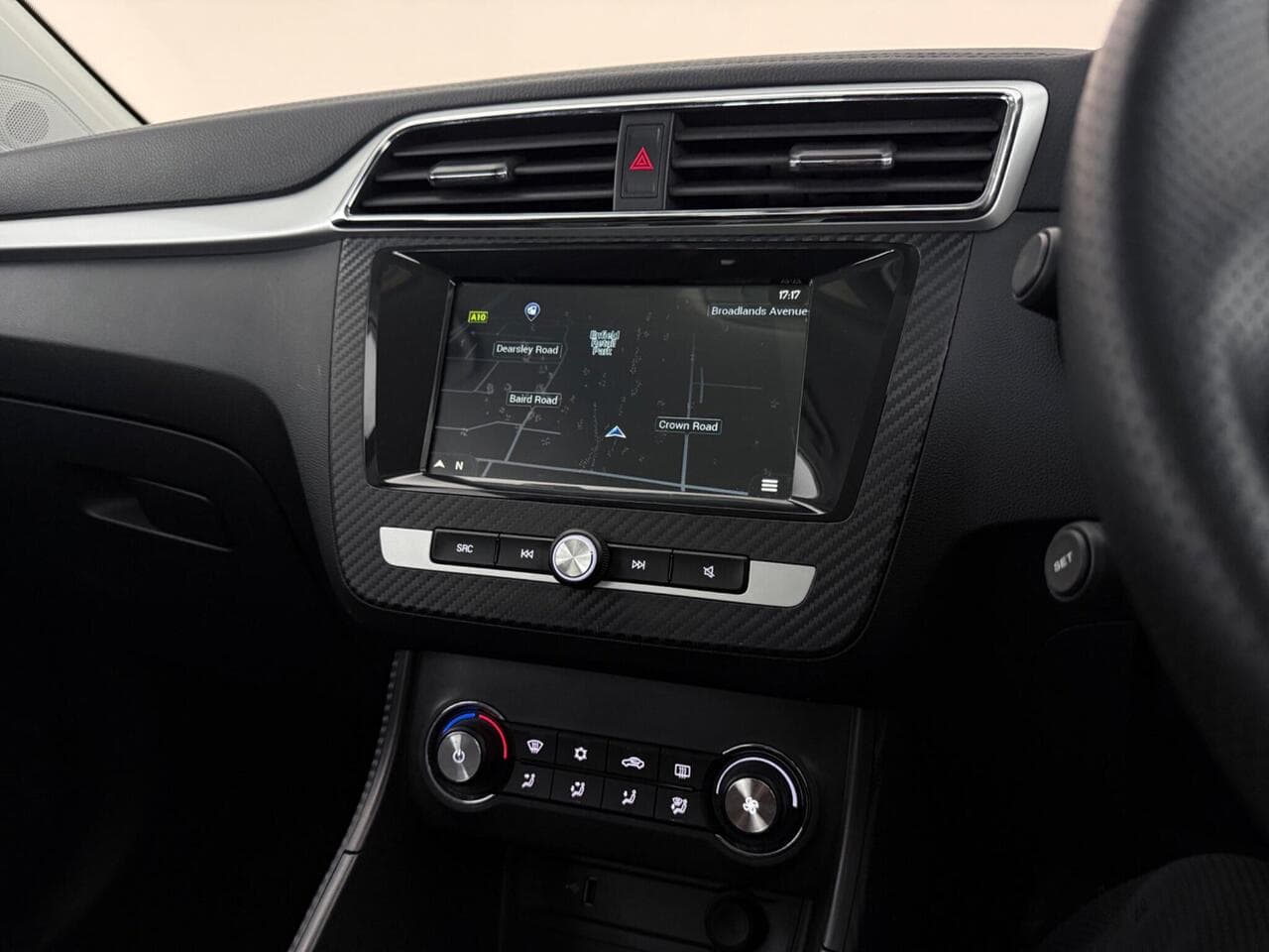 MG MG ZS thumbnail Infotainment System