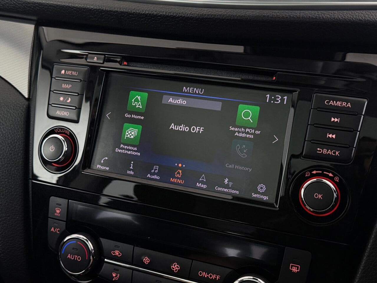 Nissan Qashqai thumbnail Infotainment System