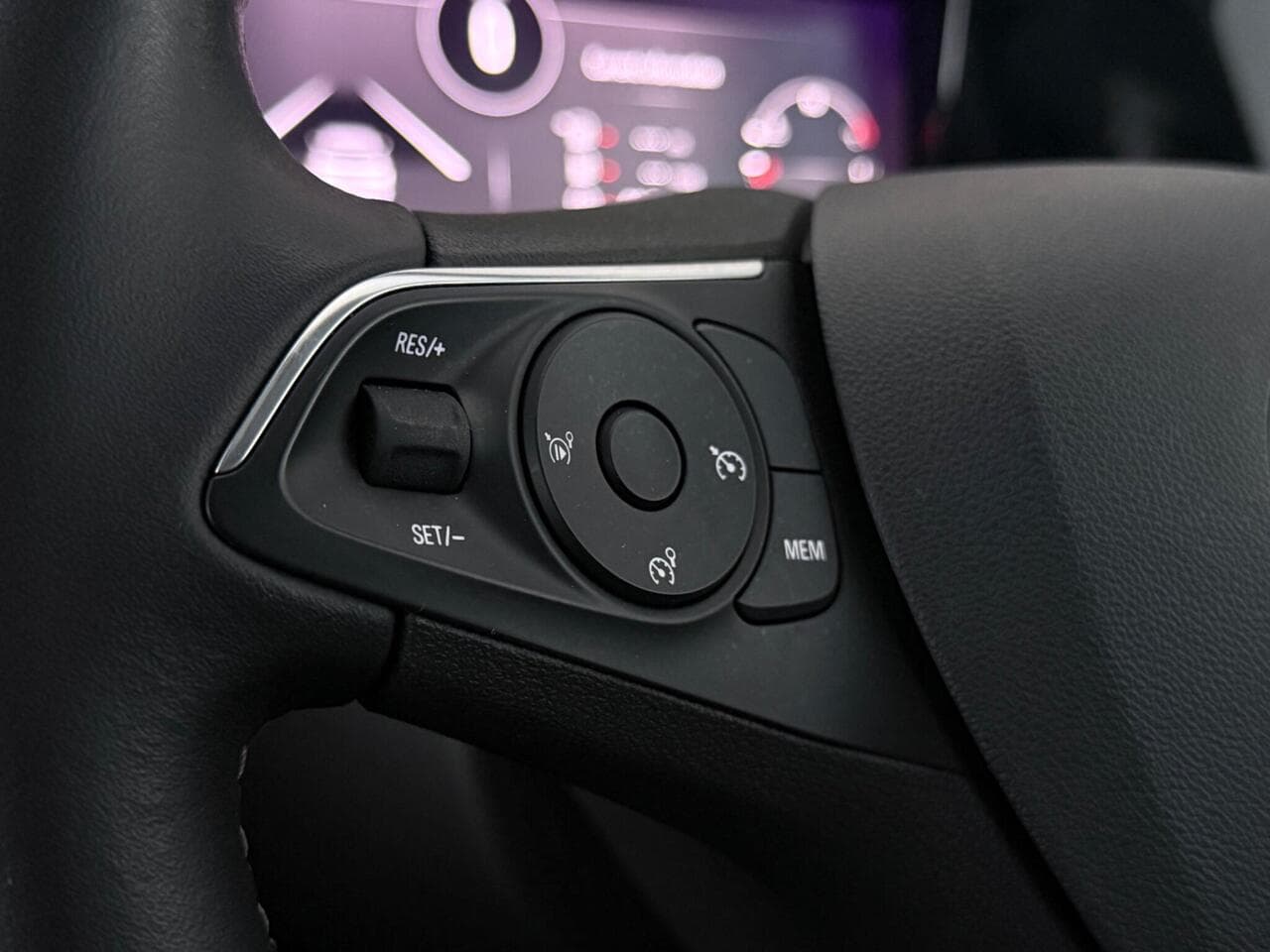 Vauxhall Grandland thumbnail Misc Controls