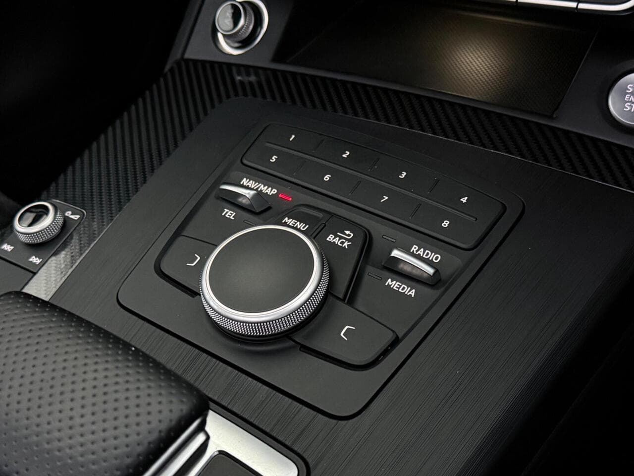 Audi Q5 thumbnail Misc Controls