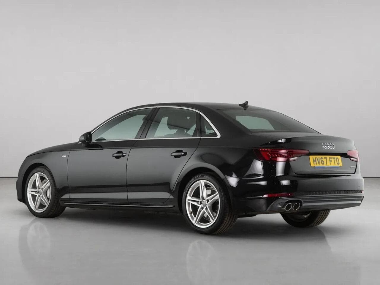 Audi A4 thumbnail Rear Left