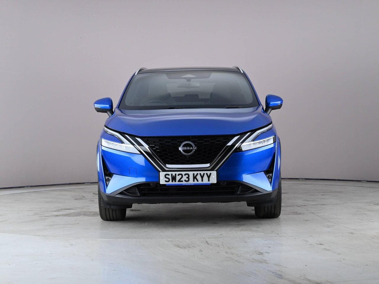Nissan Qashqai thumbnail Front