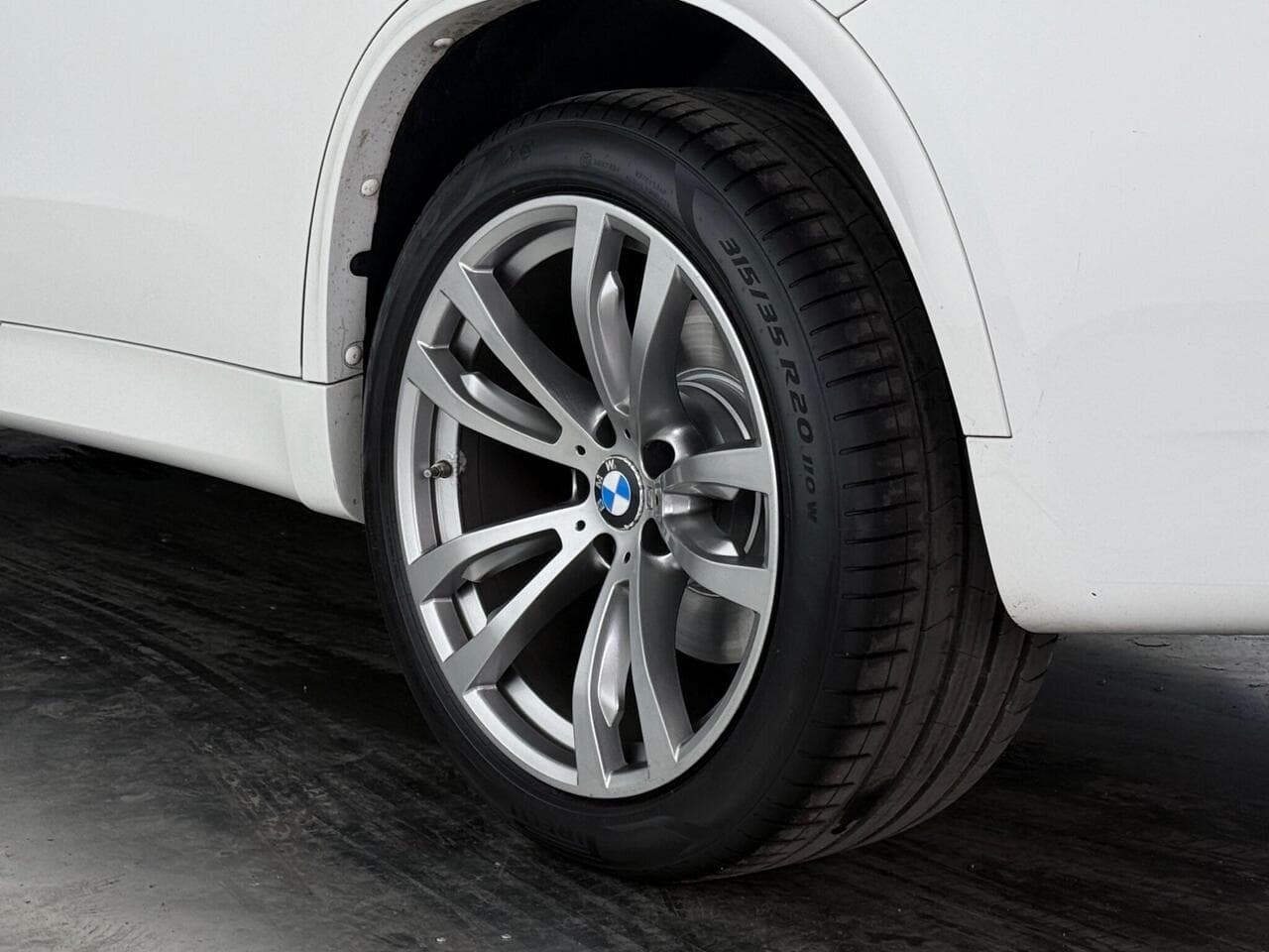BMW X5 thumbnail Wheel