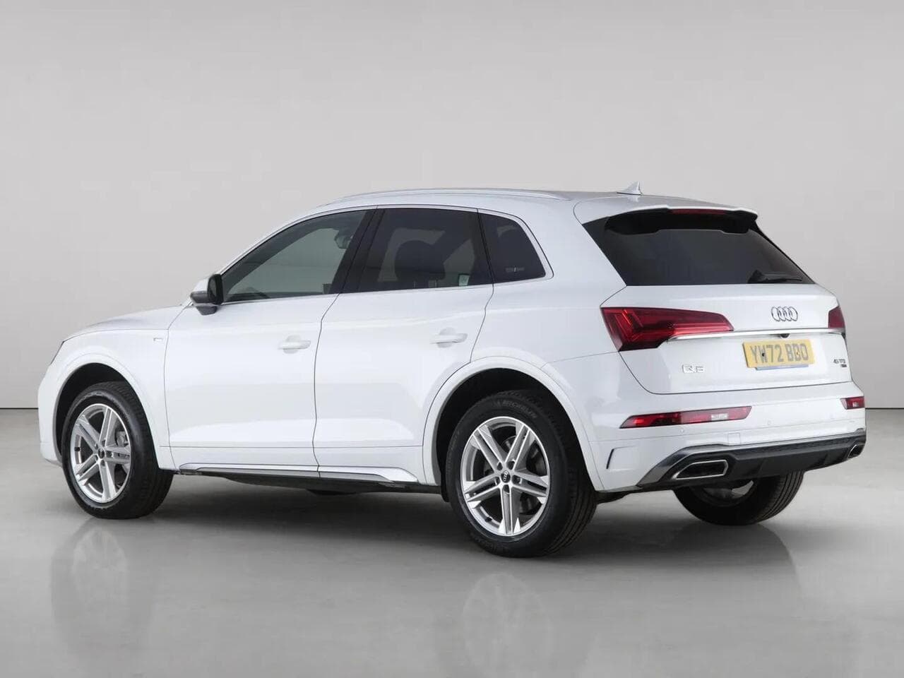 Audi Q5 thumbnail Rear Left