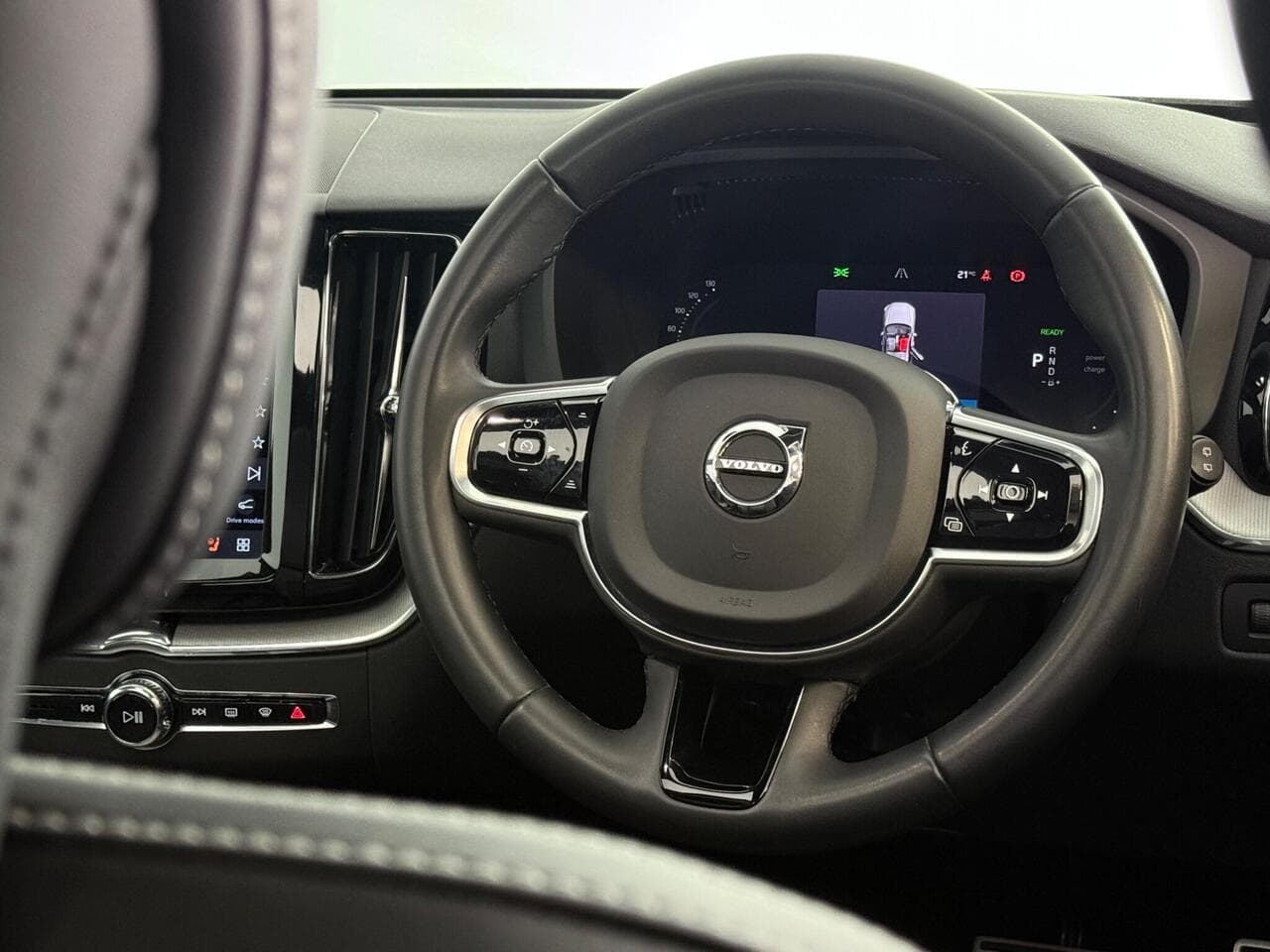 Volvo XC60 thumbnail Steering Wheel
