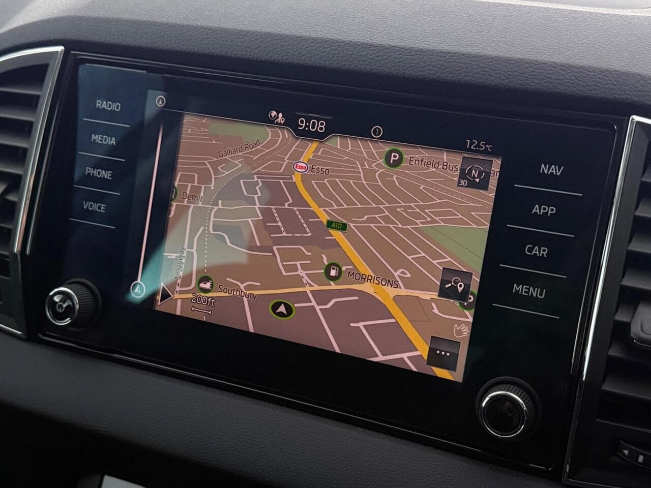 Skoda Karoq thumbnail Infotainment System
