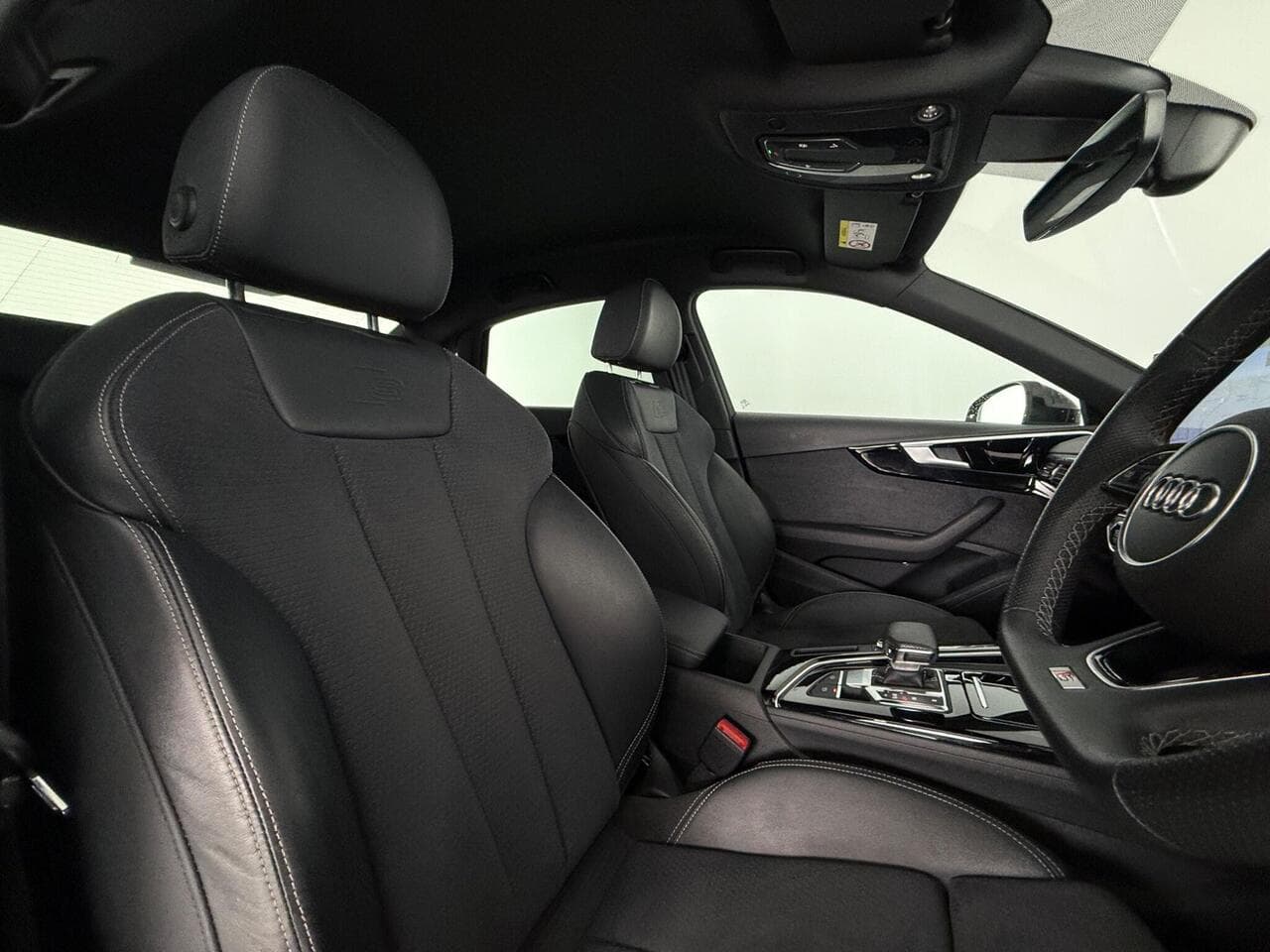Audi A4 thumbnail Seat Driver