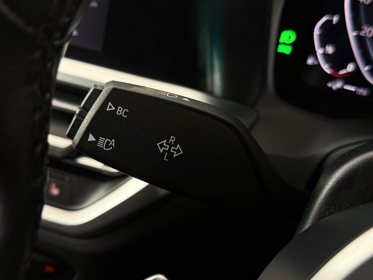BMW 3 Series thumbnail Misc Controls