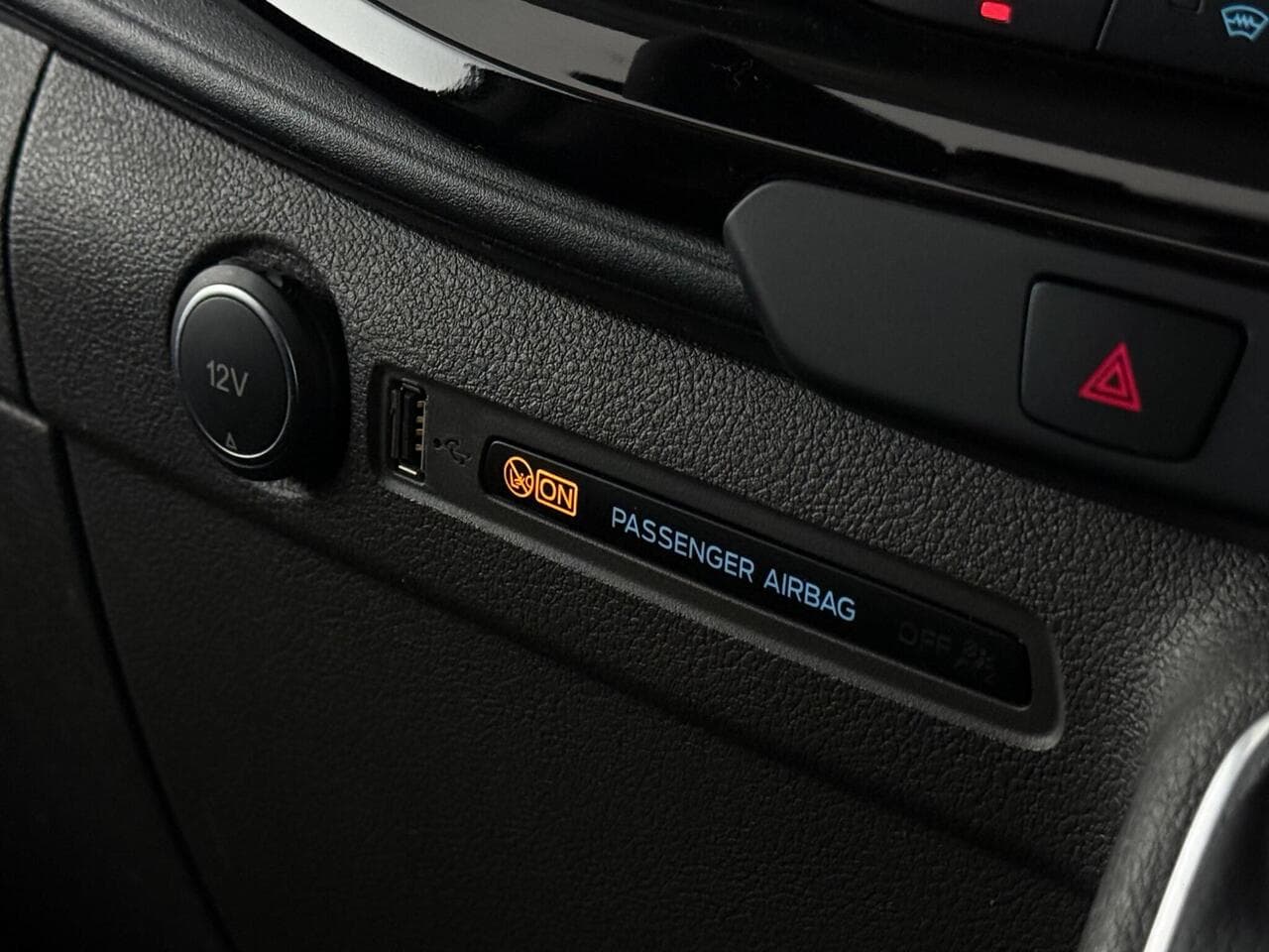 Ford Transit Custom thumbnail Misc Controls