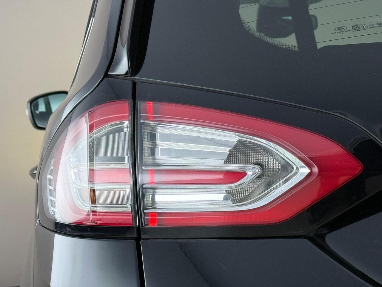 Ford Galaxy thumbnail Lights Rear