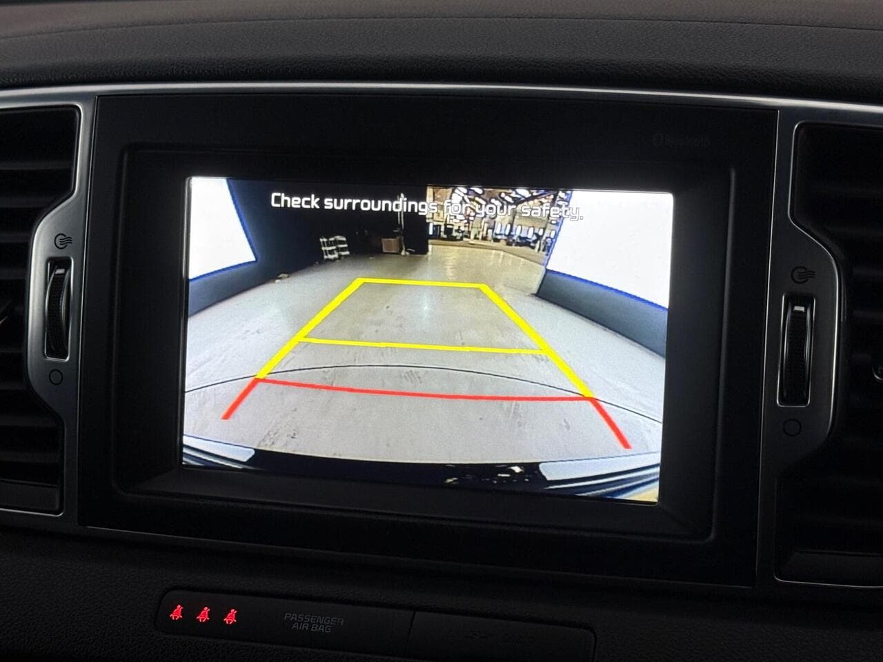 Kia Sportage thumbnail Infotainment System