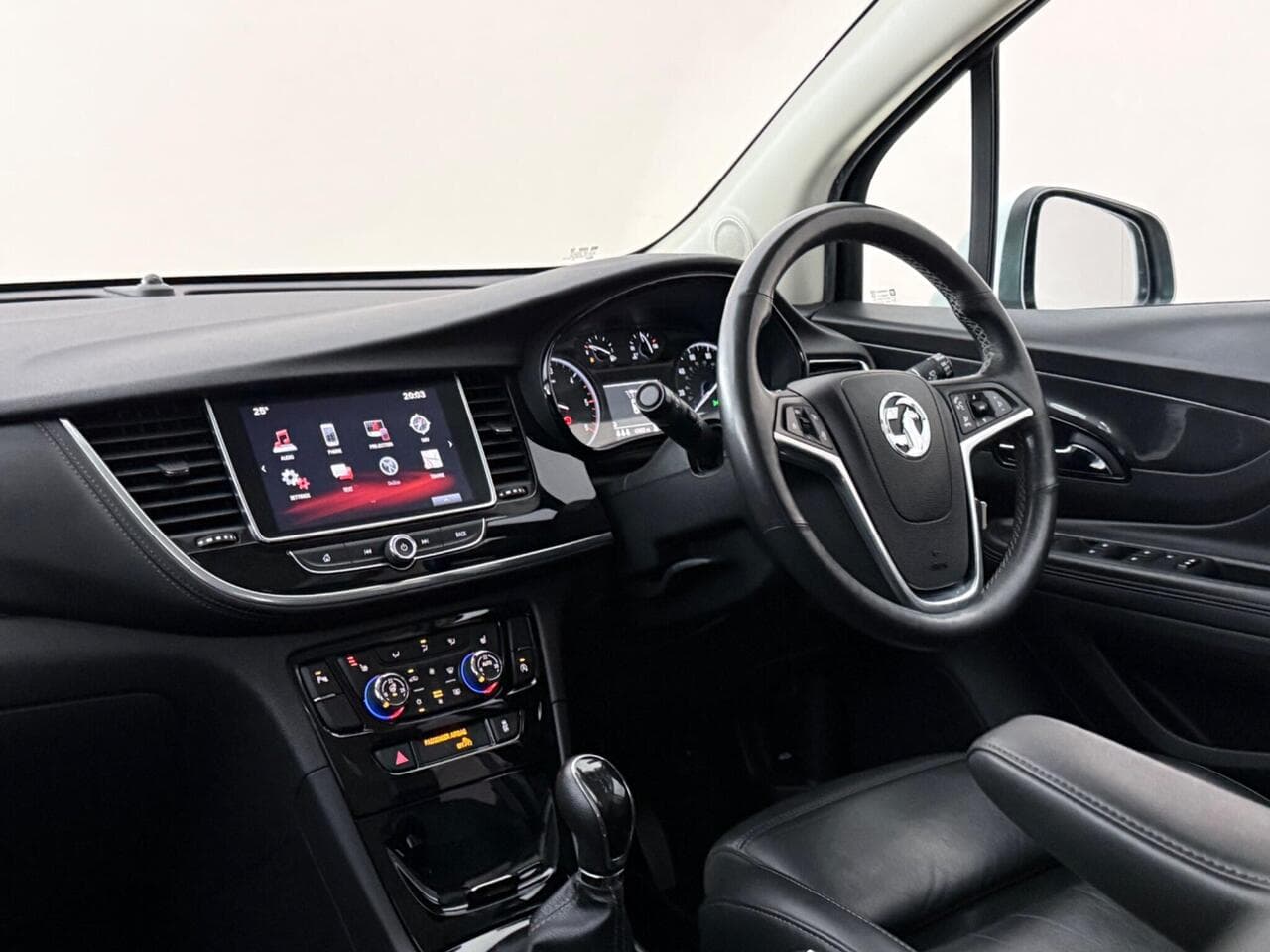 Vauxhall Mokka X thumbnail Interior Front