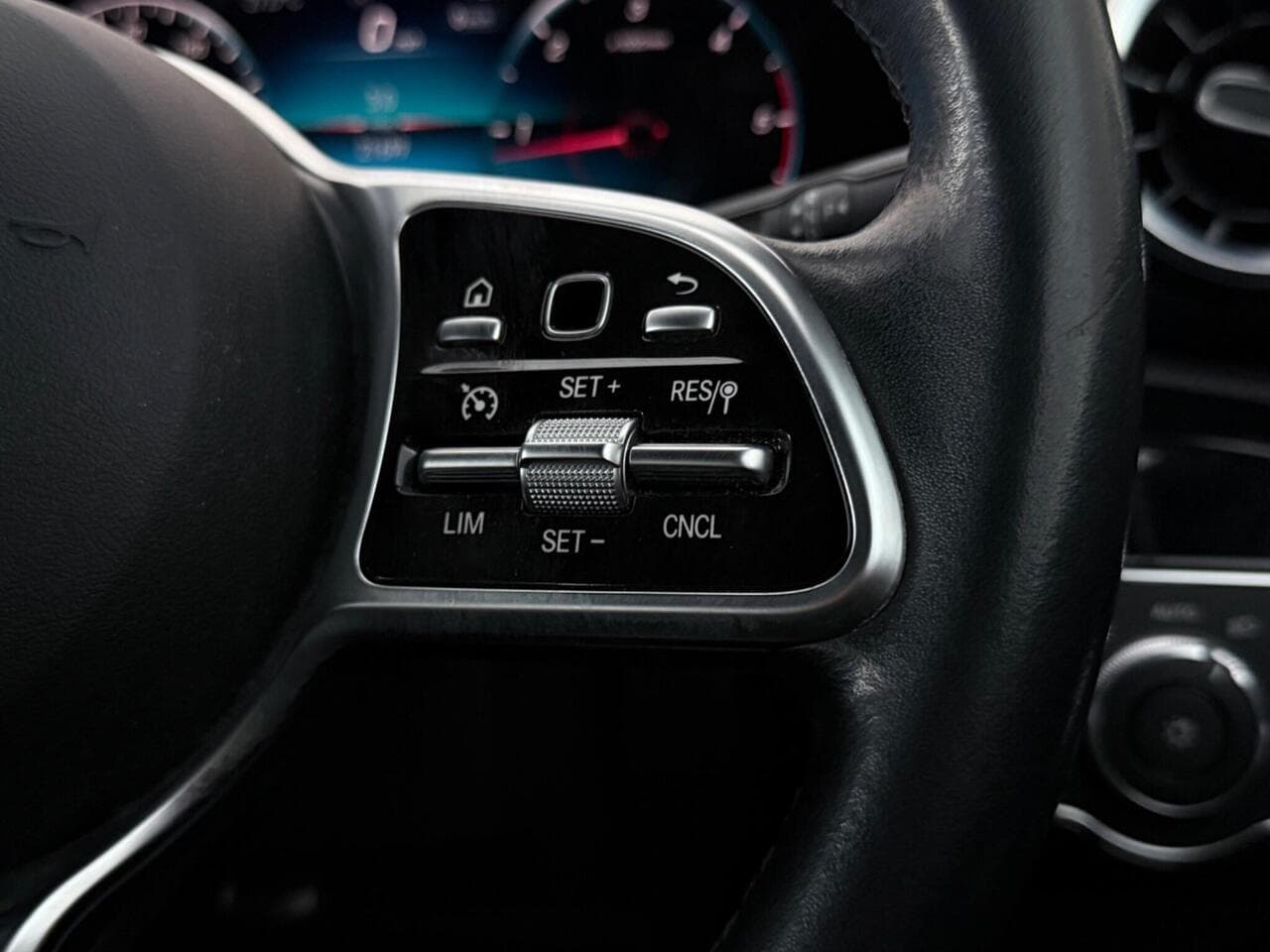 Mercedes-Benz A Class thumbnail Misc Controls