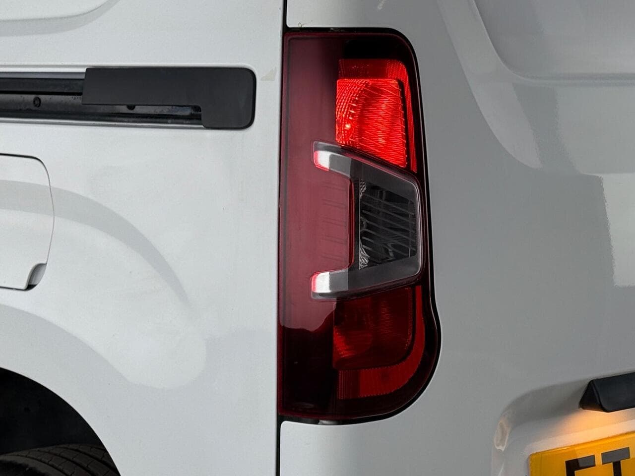Peugeot Partner thumbnail Lights Rear