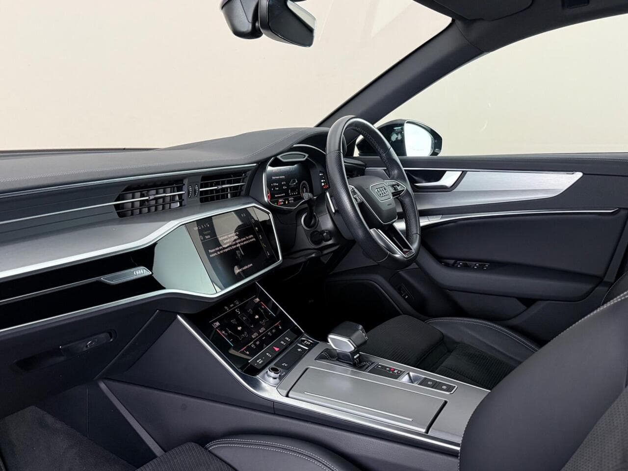 Audi A6 Saloon thumbnail Interior Front