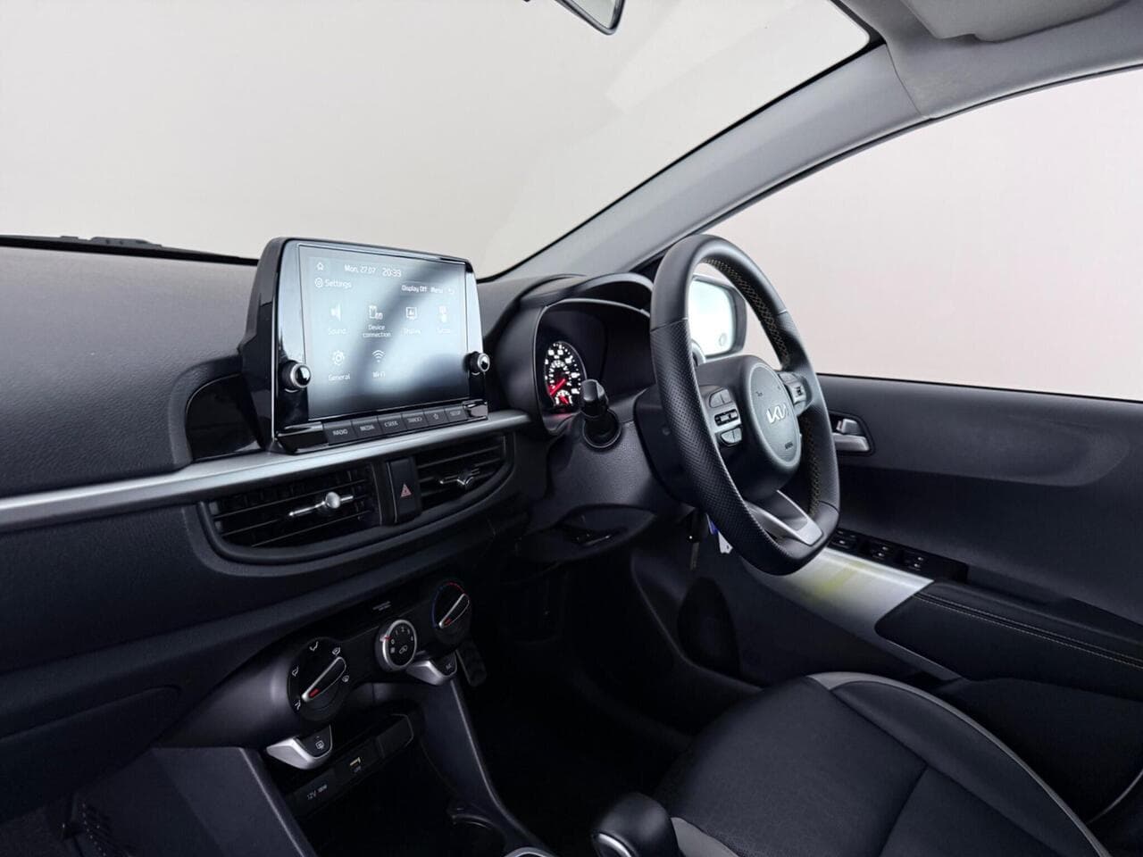 Kia Picanto thumbnail Interior Front