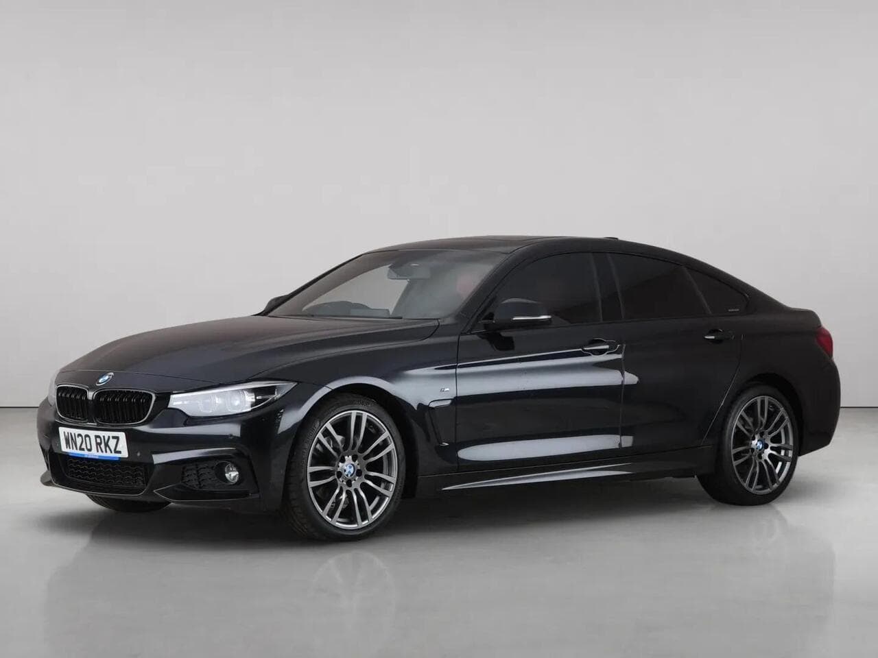 BMW 4 Series Gran Coupe thumbnail Front Left