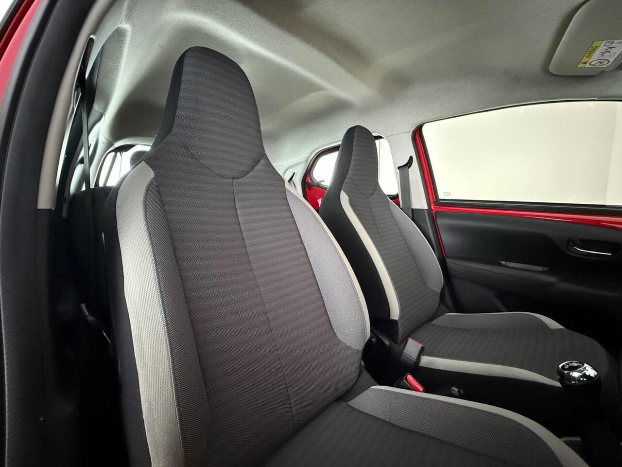 Toyota AYGO thumbnail Seat Driver