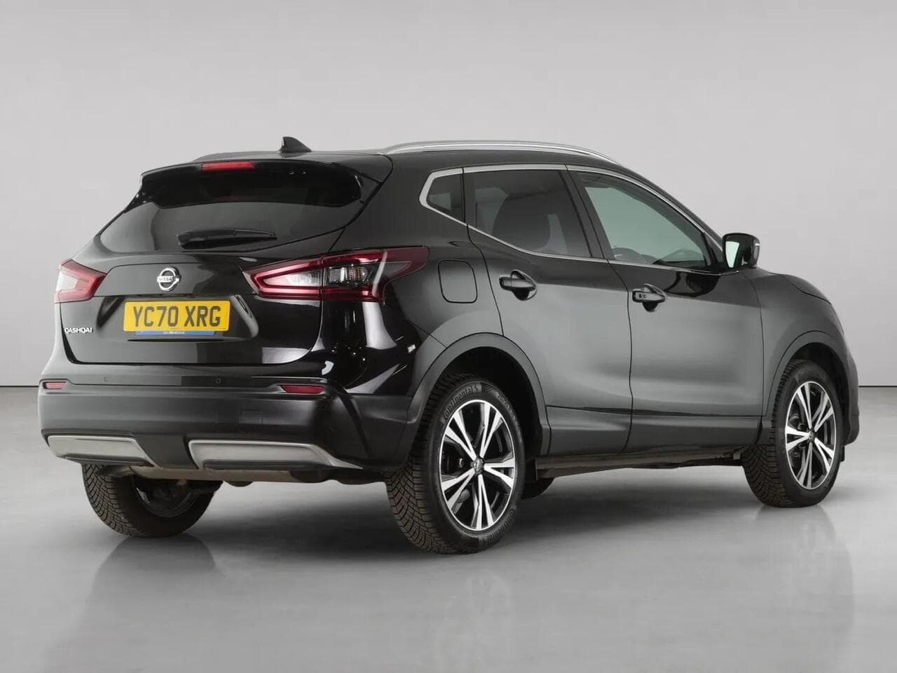 Nissan Qashqai thumbnail Rear Right