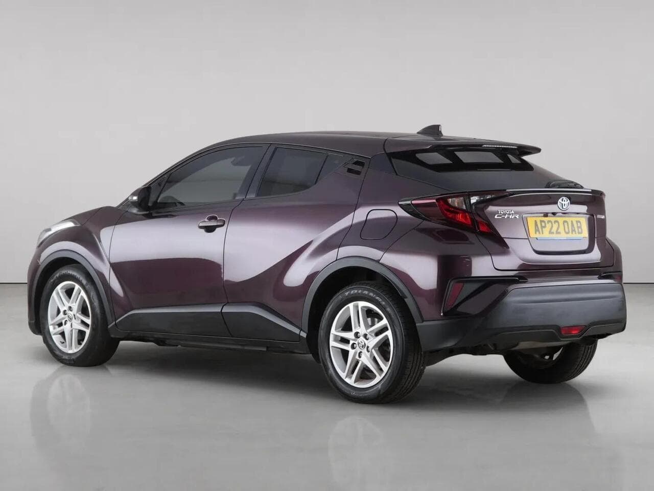Toyota C-HR thumbnail Rear Left