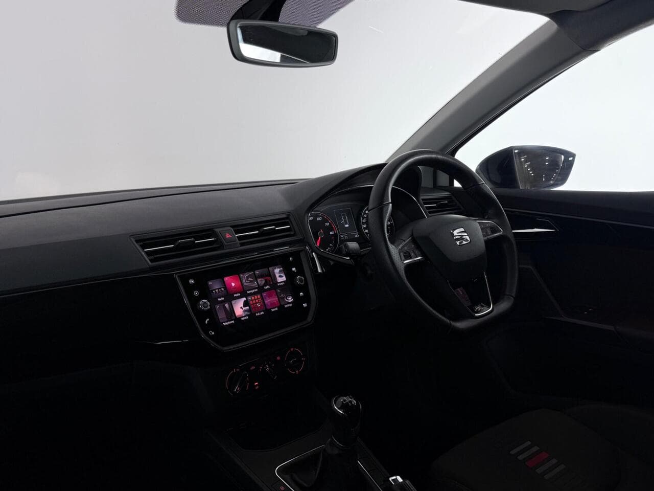 SEAT Ibiza thumbnail Interior Front
