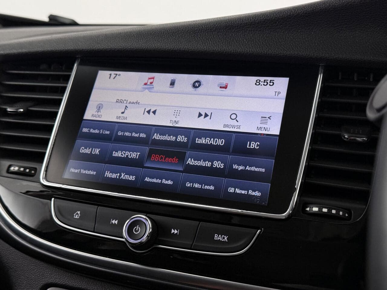 Vauxhall Mokka X thumbnail Infotainment System