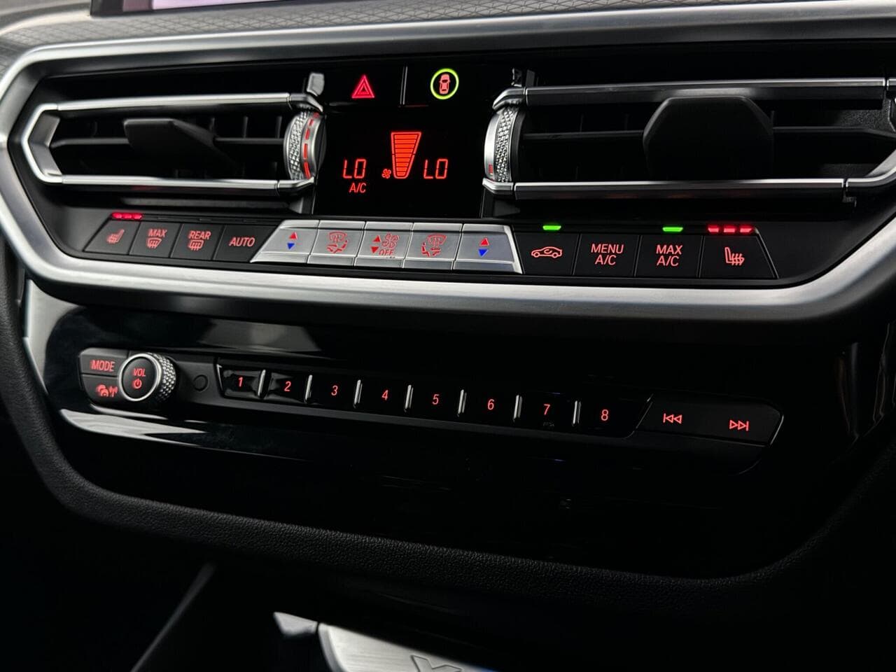 BMW X3 thumbnail Infotainment System