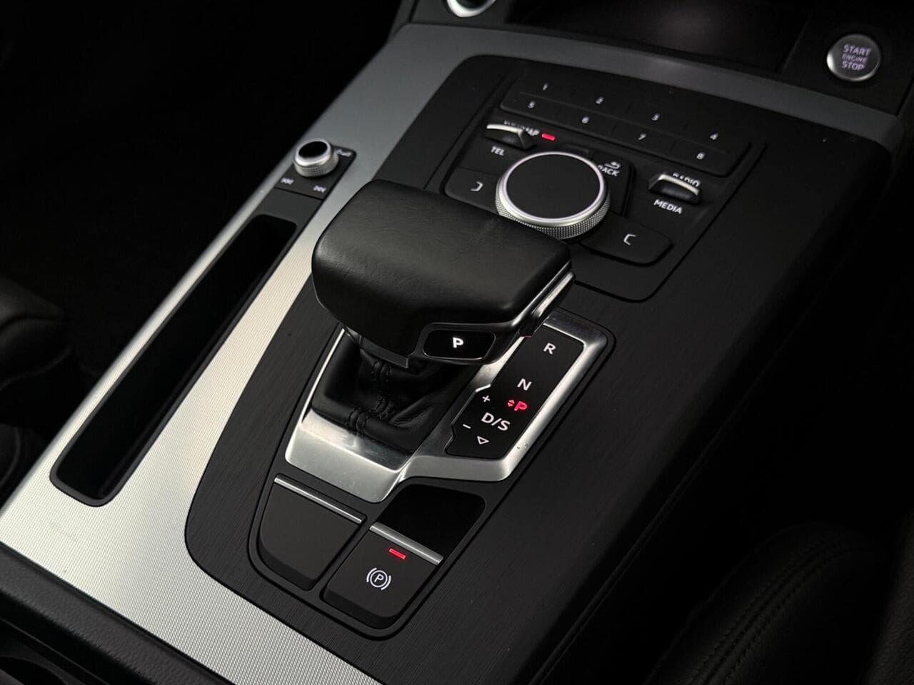 Audi Q5 thumbnail Misc Controls