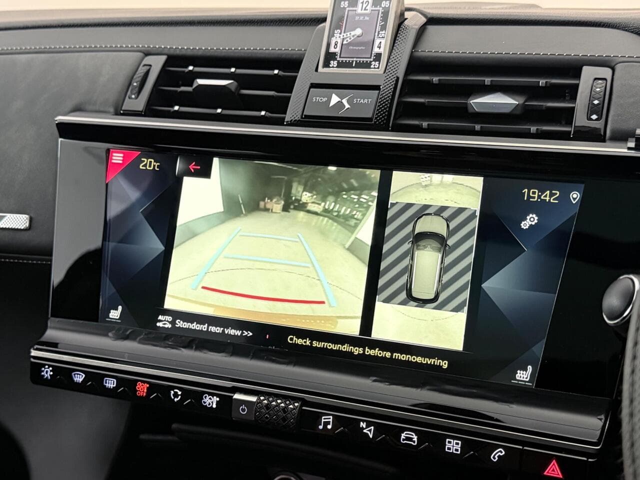 DS AUTOMOBILES DS 7 CROSSBACK thumbnail Infotainment System