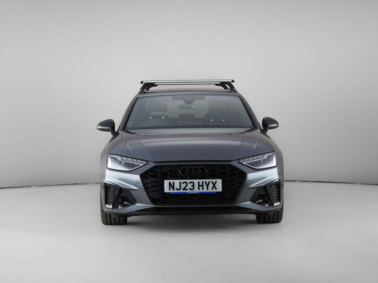 Audi A4 Avant thumbnail Front