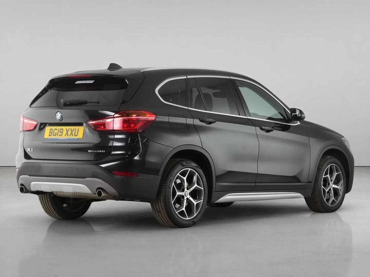 BMW X1 thumbnail Rear Right