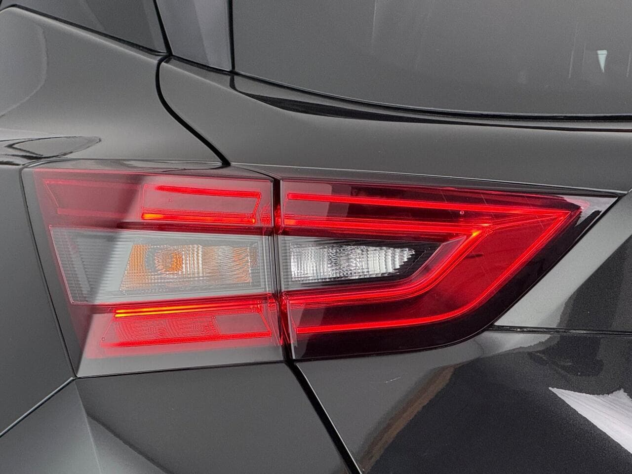 Nissan Juke thumbnail Lights Rear
