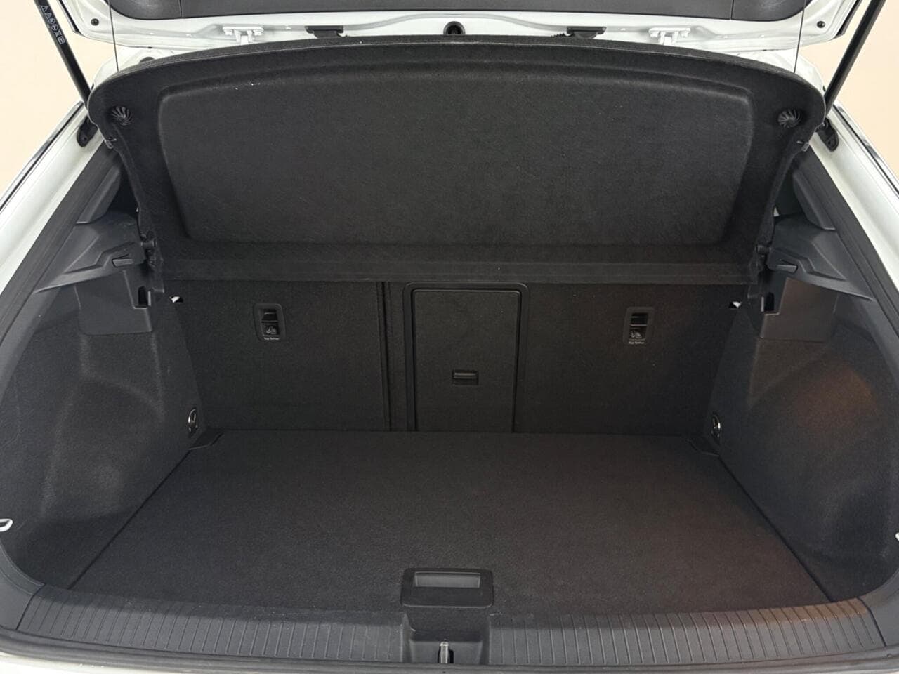 Volkswagen T-Roc thumbnail Boot