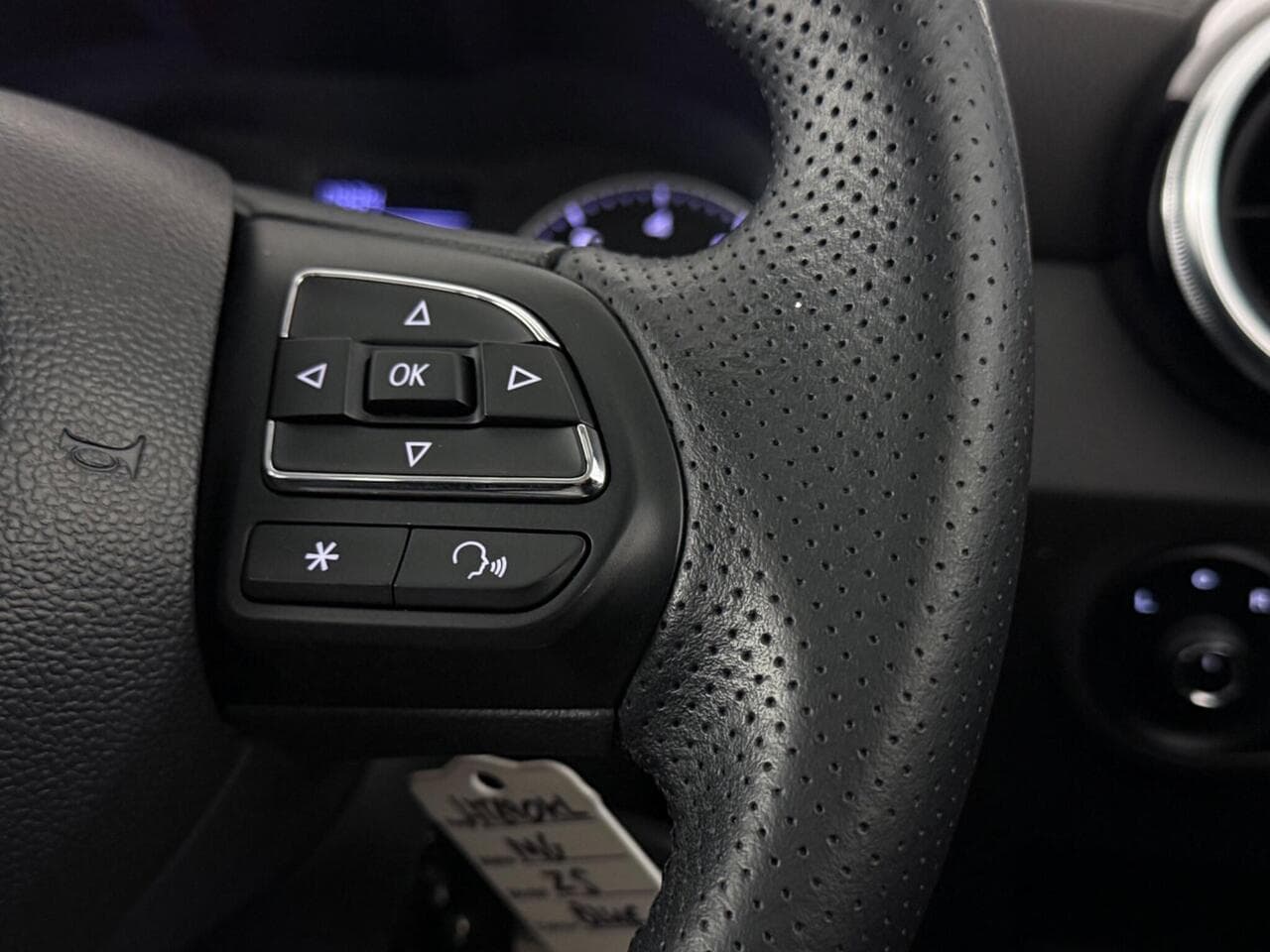 MG MG ZS thumbnail Misc Controls