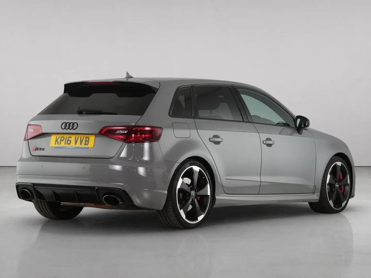 Audi RS3 thumbnail Rear Right