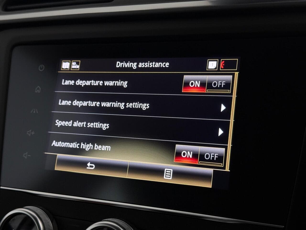 Renault Kadjar thumbnail Infotainment System