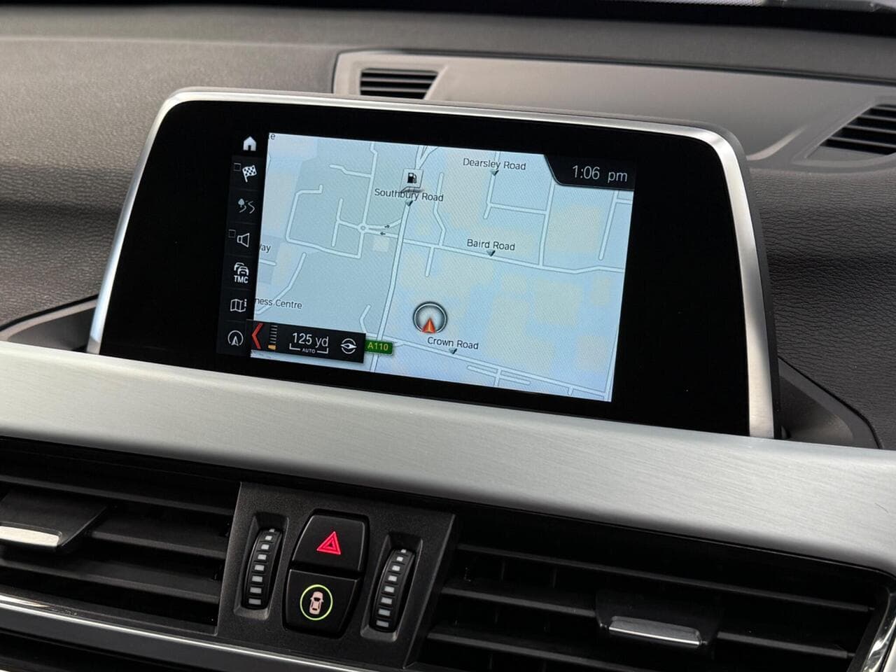 BMW X1 thumbnail Infotainment System