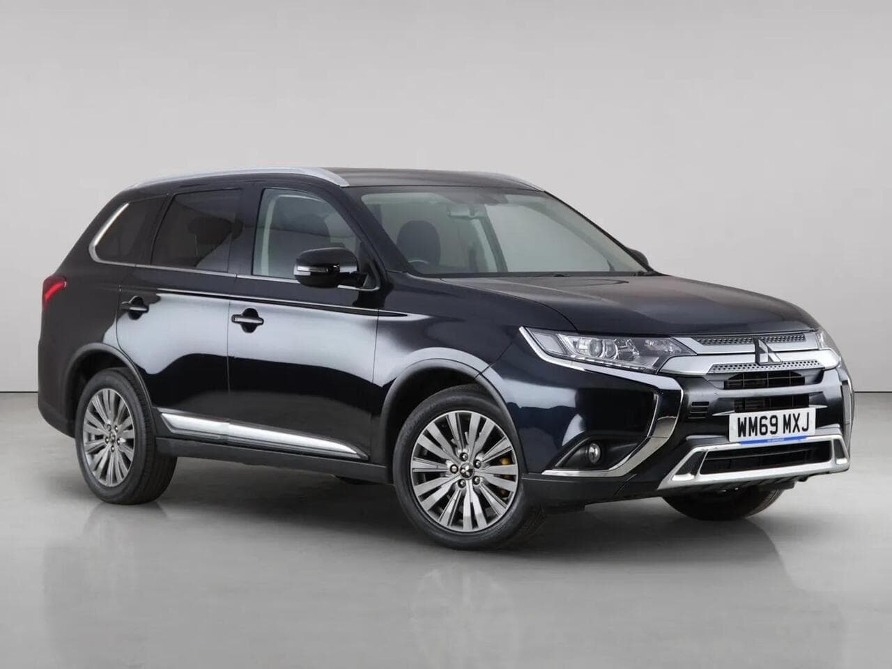 Mitsubishi Outlander - Mitsubishi Outlander 2.0 MIVEC Design CVT 4WD Euro 6 (s/s) 5dr