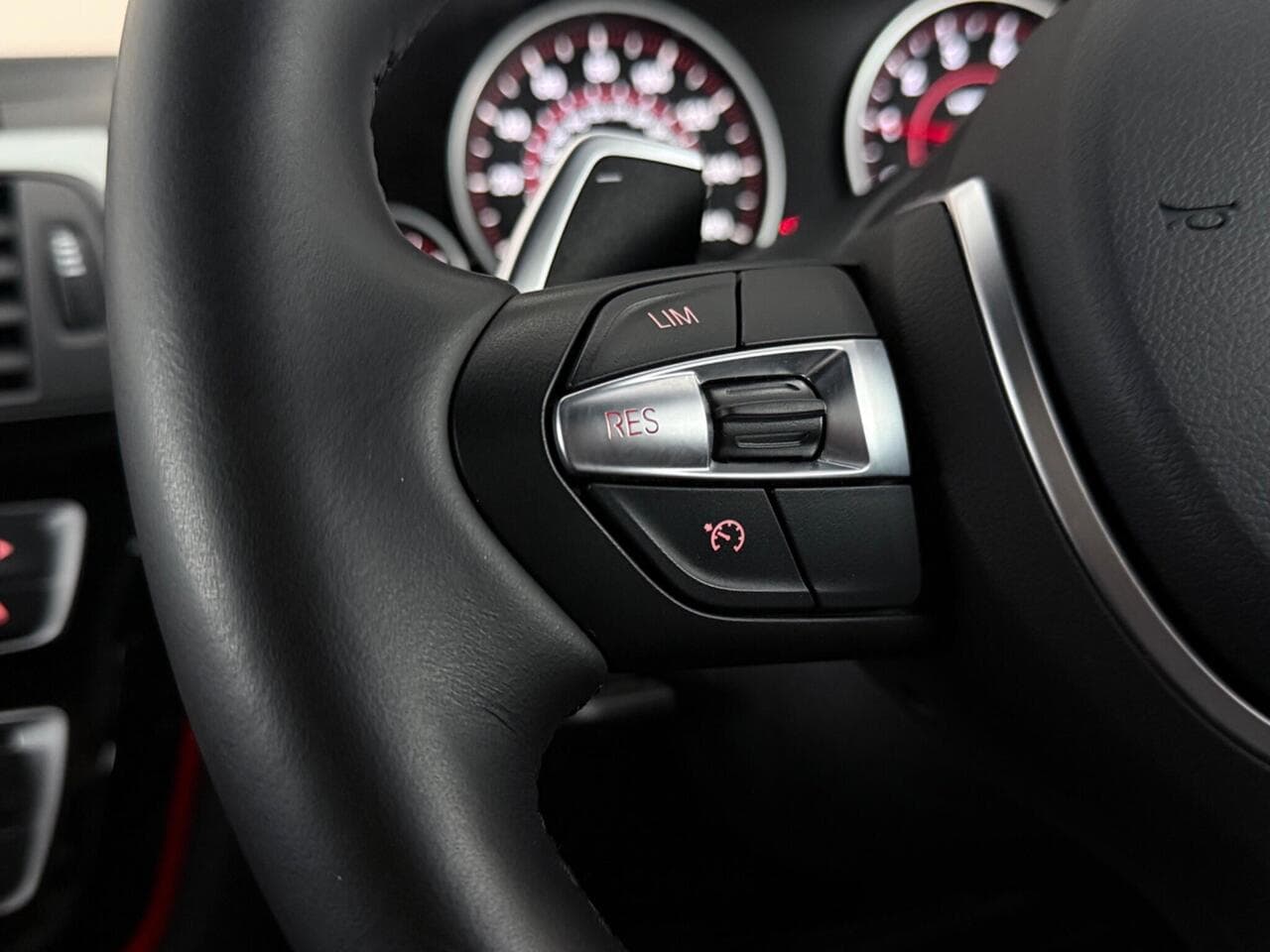 BMW 4 Series Gran Coupe thumbnail Misc Controls