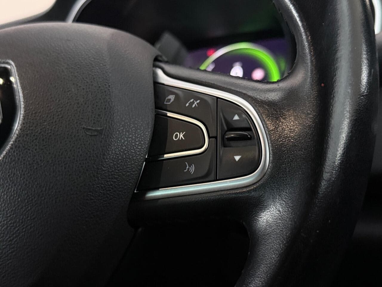 Renault Megane thumbnail Misc Controls