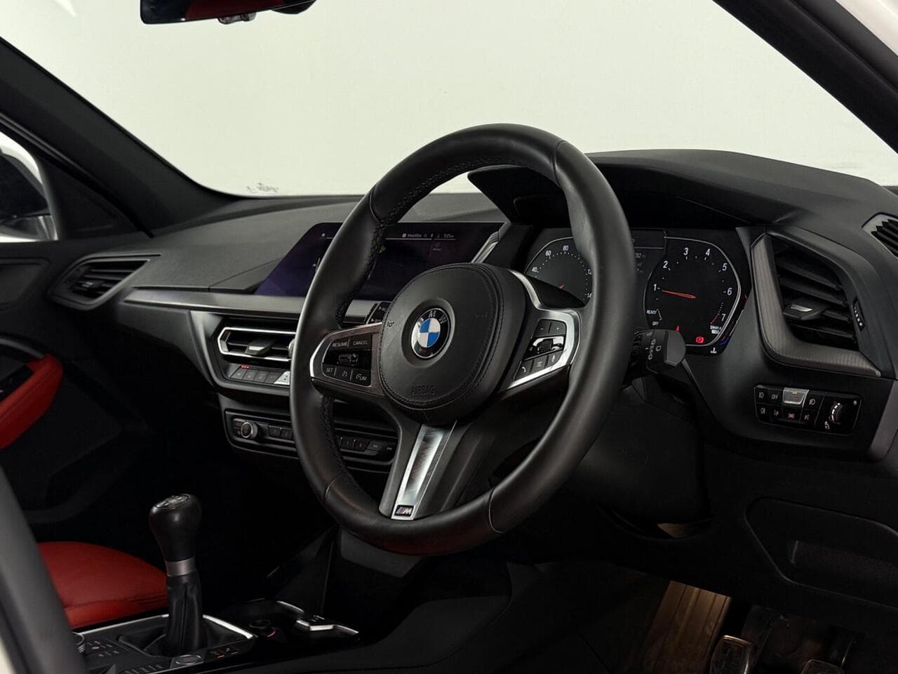 BMW 1 Series thumbnail Interior Front