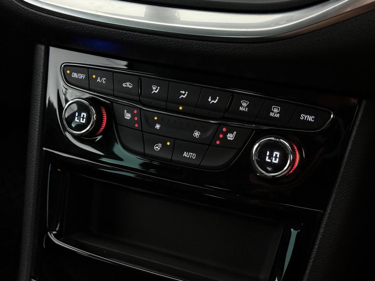 Vauxhall Astra thumbnail Misc Controls
