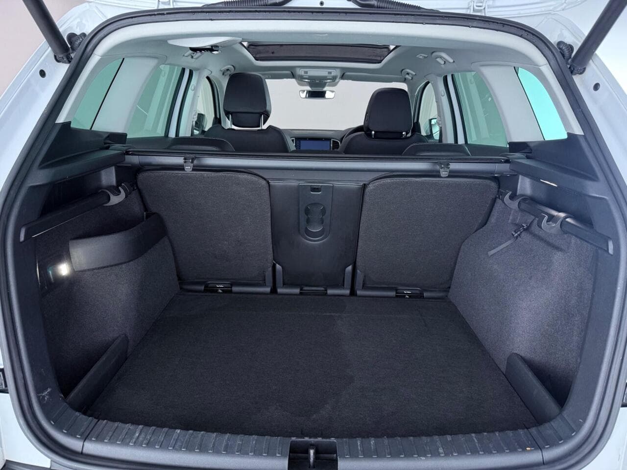 Skoda Karoq thumbnail Boot