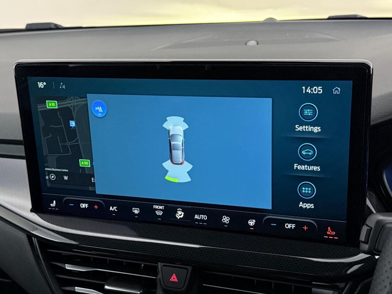 Ford Focus thumbnail Infotainment System