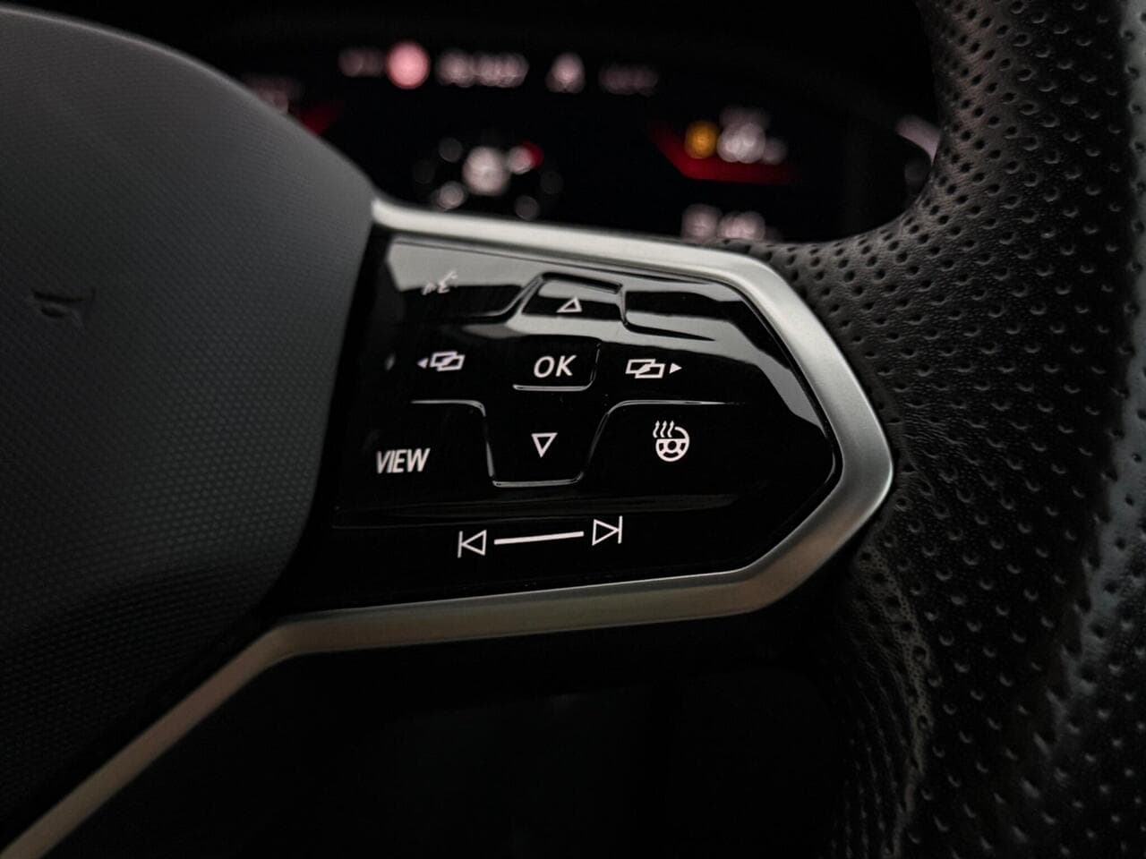 Volkswagen Tiguan thumbnail Misc Controls