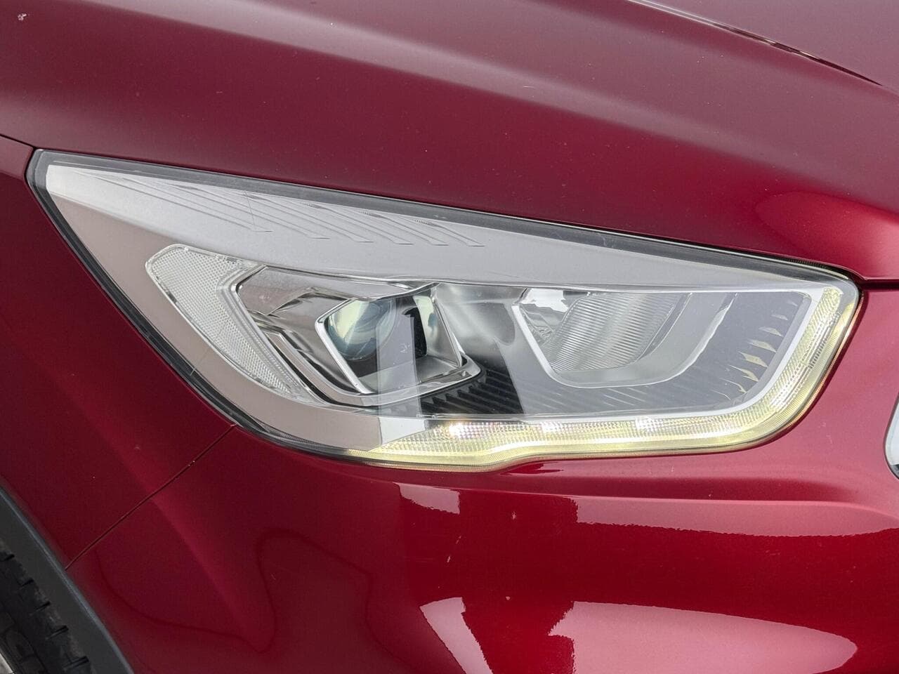 Ford Kuga thumbnail Lights Front