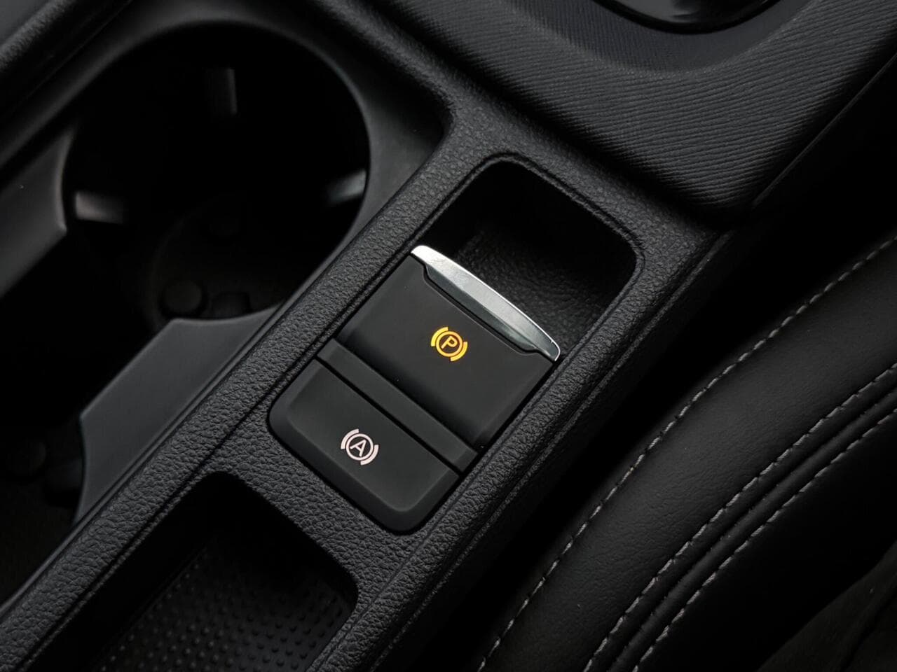 Skoda Octavia thumbnail Misc Controls