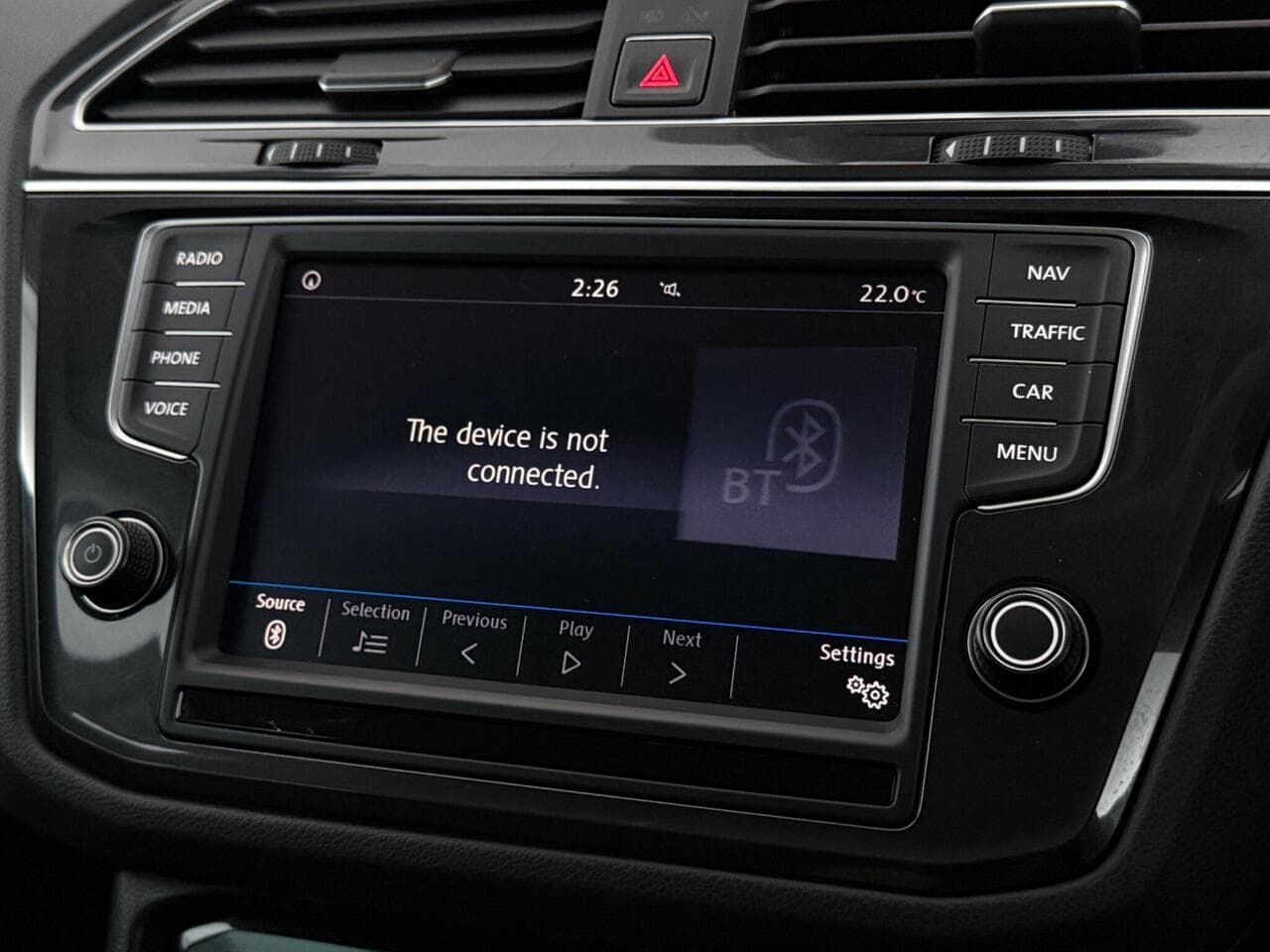 Volkswagen Tiguan thumbnail Infotainment System