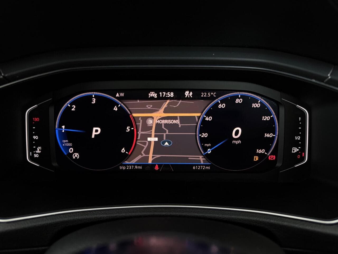 Volkswagen T-Roc thumbnail Driver Instruments