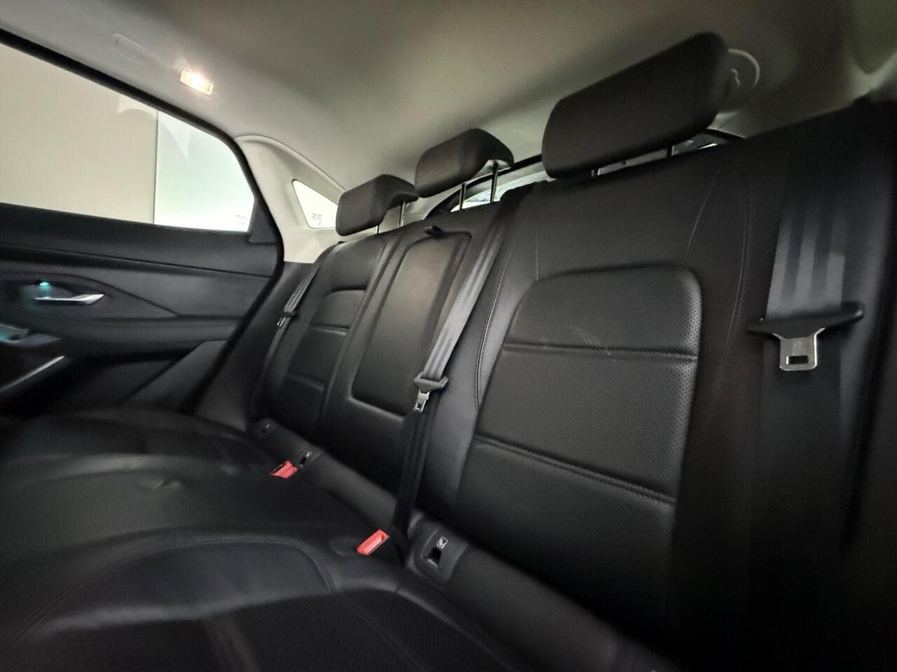 Jaguar E-PACE thumbnail Seats Rear